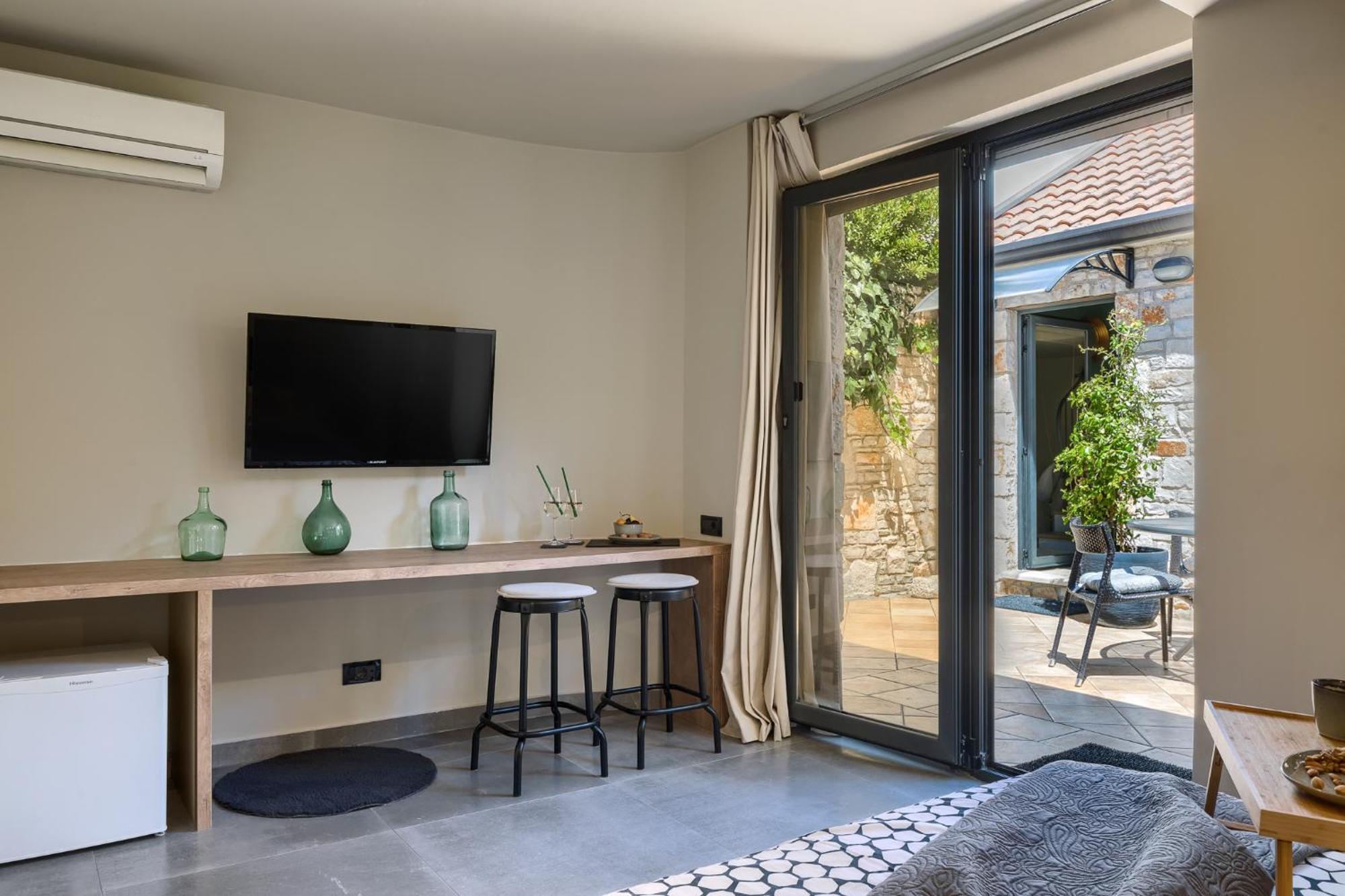 Grota Premium Apartment & Room โปเรช ภายนอก รูปภาพ