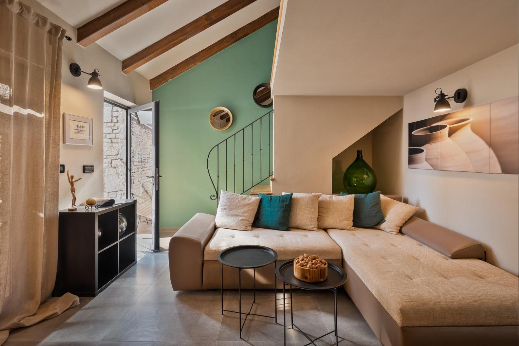 Grota Premium Apartment & Room โปเรช ภายนอก รูปภาพ